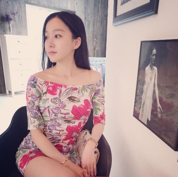 馬龍的老婆夏露又上熱搜了，她才不是一個(gè)沒(méi)故事的女同學(xué)