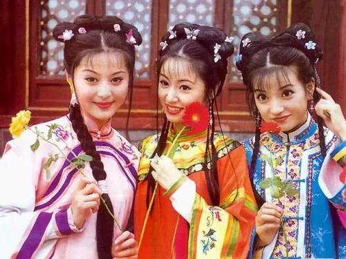还珠三姐妹怎样拉开差距的？赵薇一路大佬护航