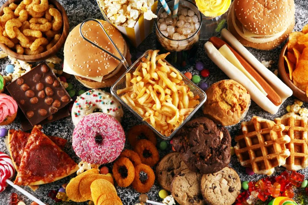 常吃这类食物不仅会变胖 还会缩短寿命