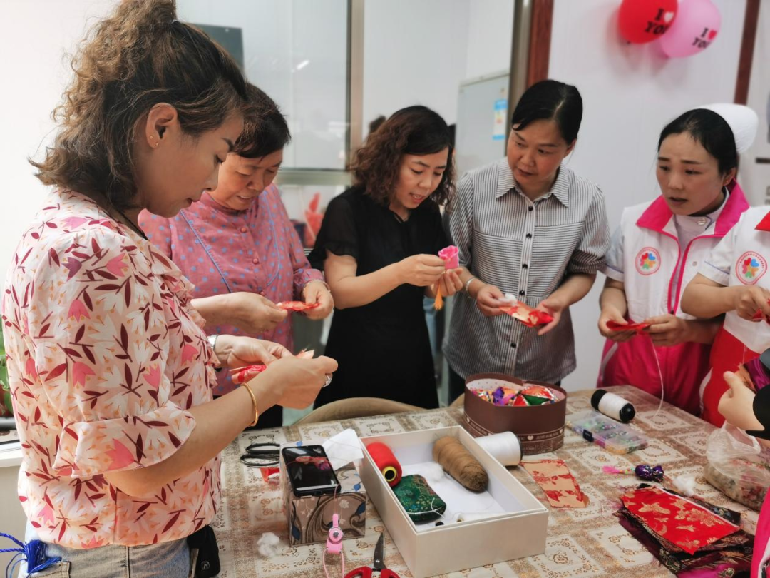 「传统节日」粽叶飘香迎端午 幸福和谐邻里情