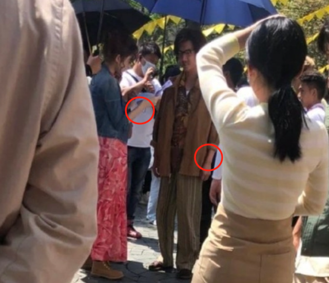 趙麗穎馮紹峰官宣離婚，聚少離多是主因，趙麗穎已清空恩愛過往