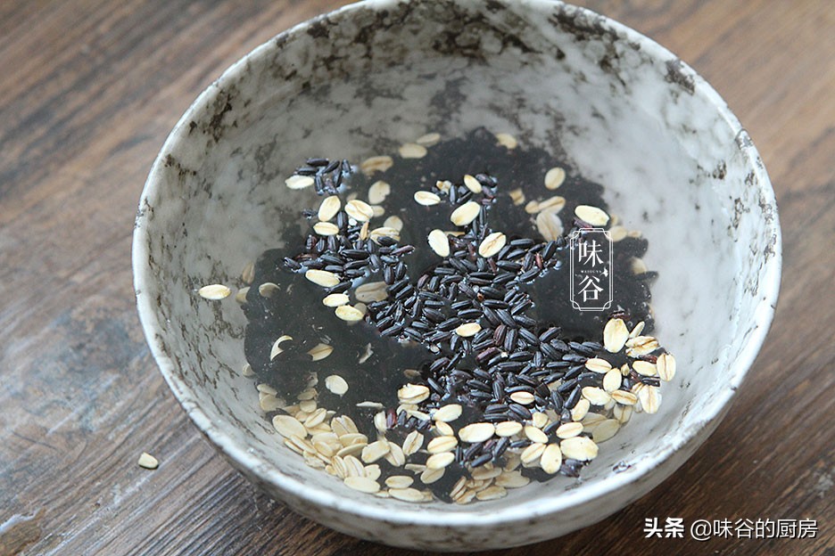 立冬將至，早上喝這粥最養人，香滑濃稠，營養好消化，平安過冬天