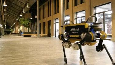 比波士顿机器狗多了几个轮子，瑞士公司研发轮足复合式移动机器人