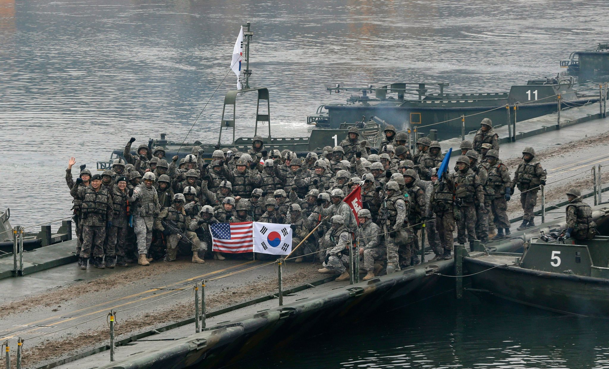 美军送出一份大礼，归还12座军事基地，韩国人却一点也高兴不起来