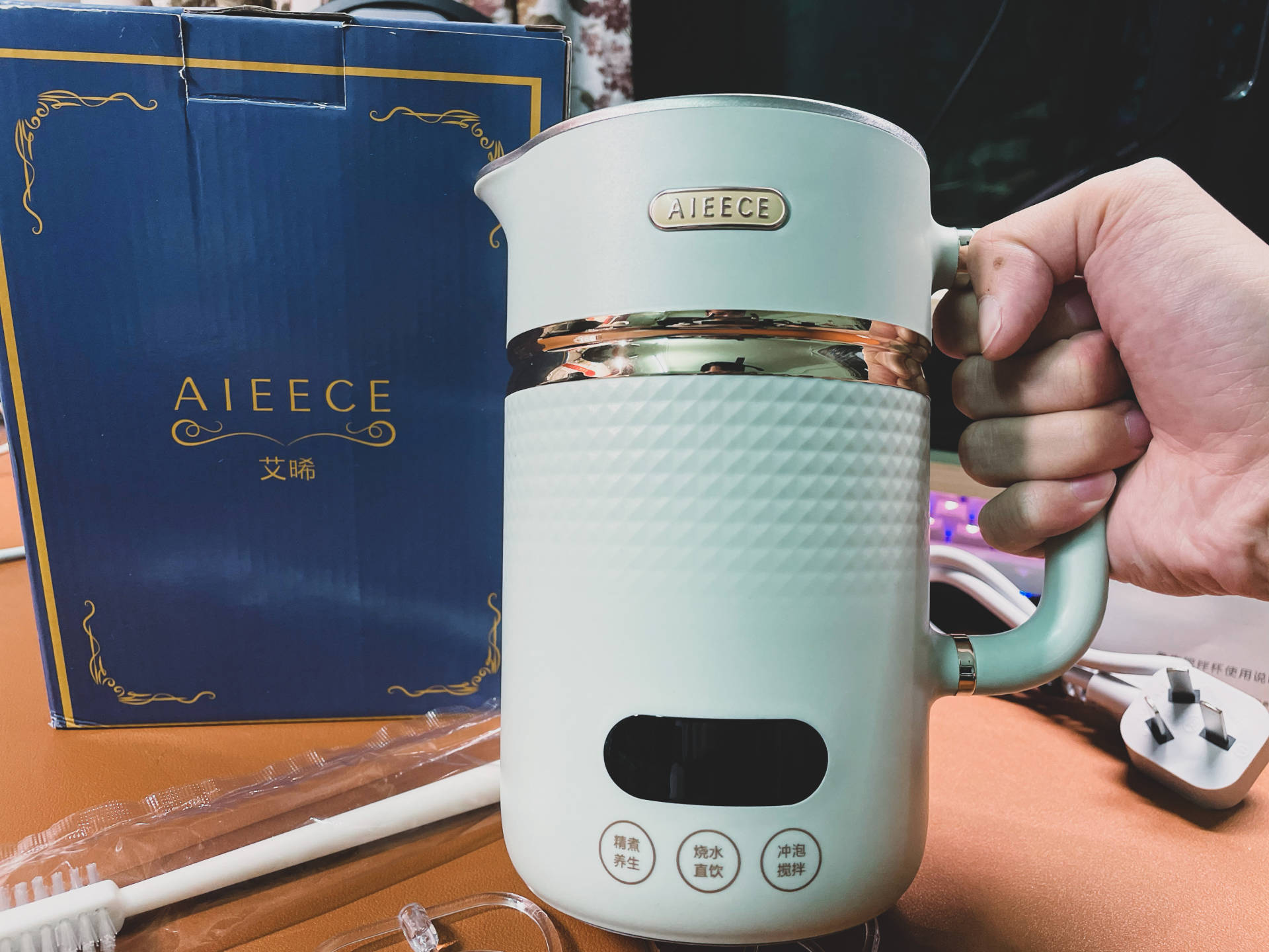 让年轻人养生更简单：AIEECE艾晞mini养生搅拌杯K1开箱体验