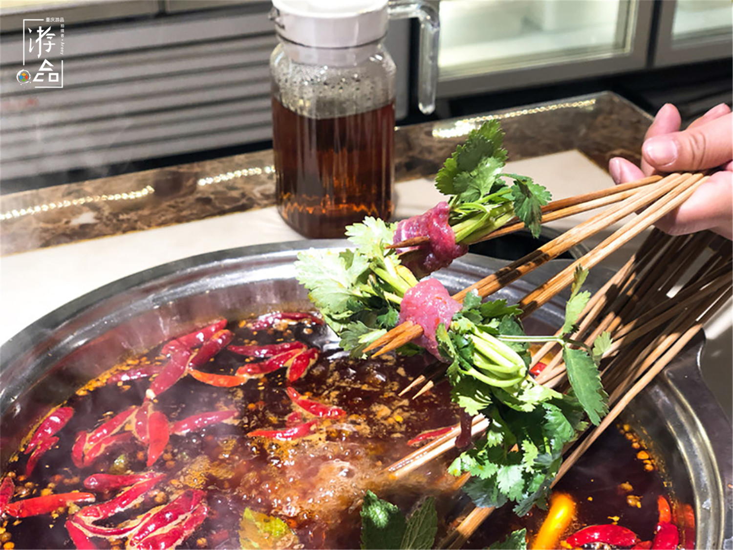 吃串串不数签签之后，价格越来越贵超过火锅，但它依然无可取代