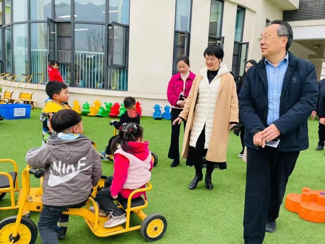 华中教育集团校（园）长莅临天府新区宁安幼儿园参观、指导