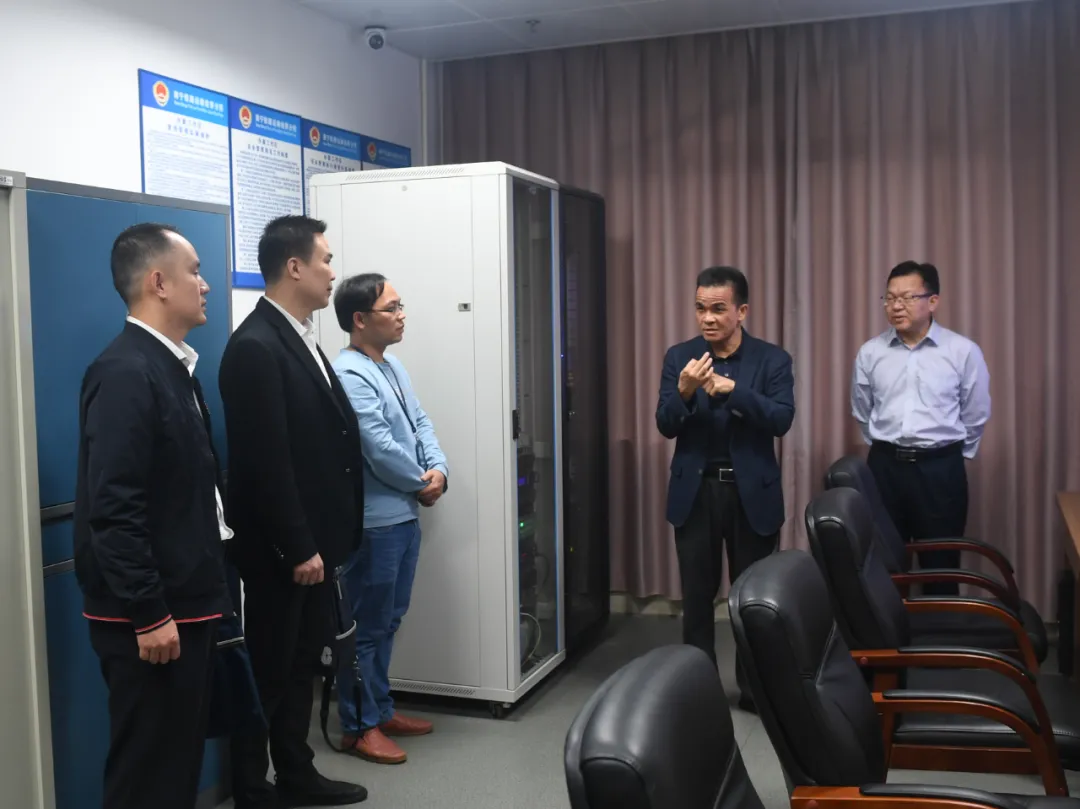 自治区人民检察院副检察长黄继平到宁铁检察分院调研指导检察听证室