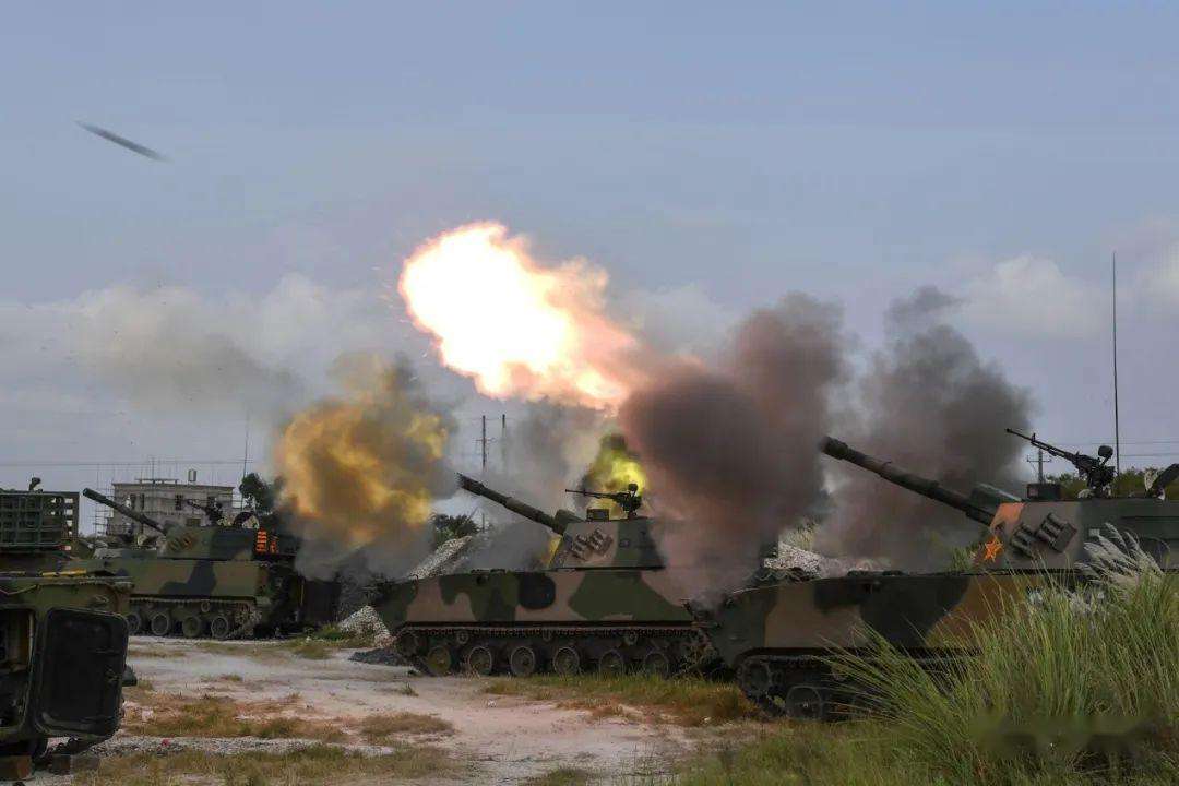 台海局势不断升温，解放军东部战区换装新型榴弹炮，目的明确