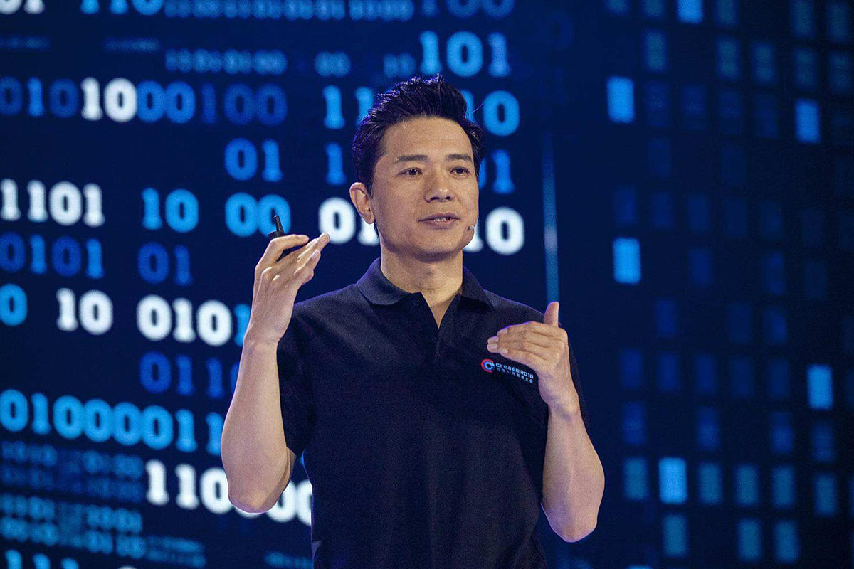 百度正在退出中国互联网，跳不出搜索框，多收购几家YY也没用