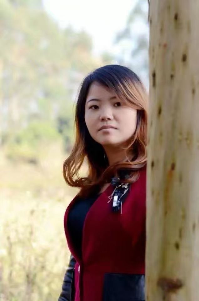 油画家黄仙姐 挥洒自如 涉笔成趣
