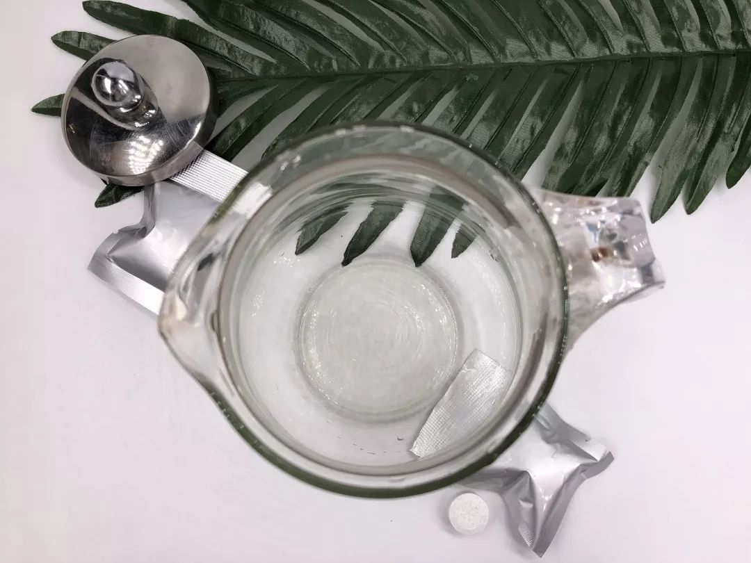 脏黄的茶具一泡就干净！去除茶渍太轻松！用这