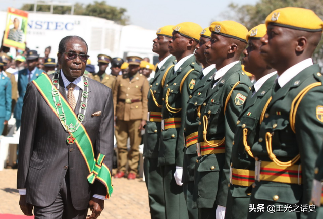 作为非洲的另一个南非，津巴布韦真的是被黑人