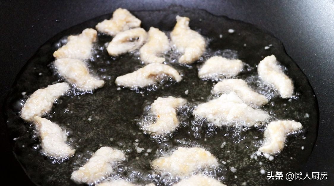 入秋后，这食材我就爱这样吃，特别酥脆，很多人不爱吃它