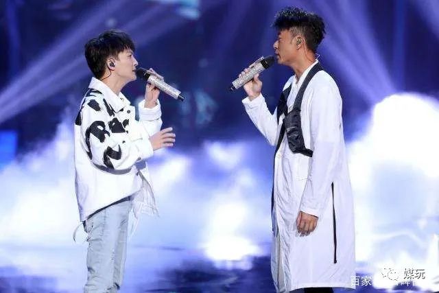 舞美还可以这样玩？无观众的《我是唱作人2》舞台被设计成山洞