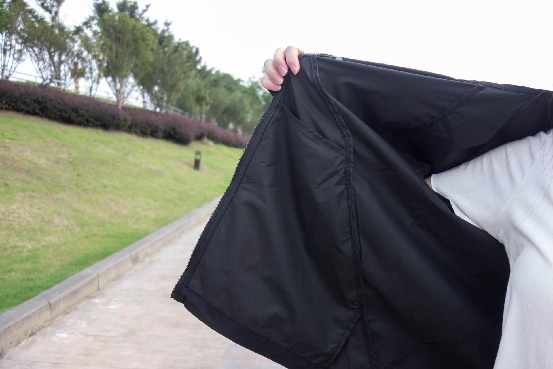 FOOXMET风靡休闲连帽外套：春秋同穿、透气防风