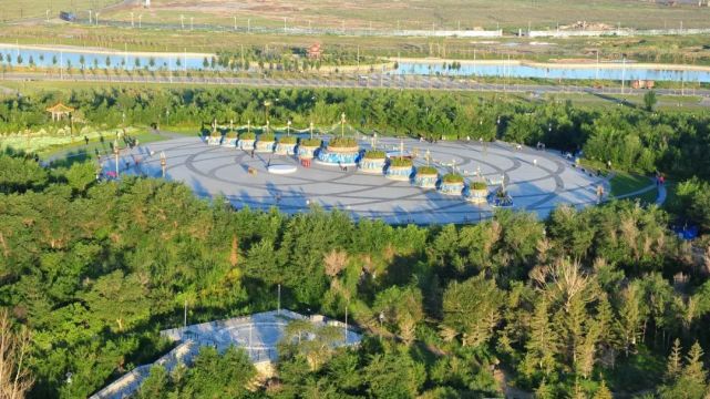 锡林浩特市——贝子庙及额尔敦十三敖包