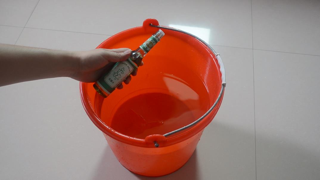 空調清洗不需要找師傅，教你清洗空調的簡單方法，省錢又省力