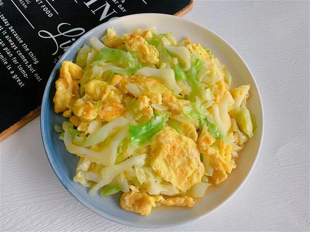 這蔬菜2塊錢1斤，用來炒雞蛋，清新鮮甜又營養，大人小孩都愛吃