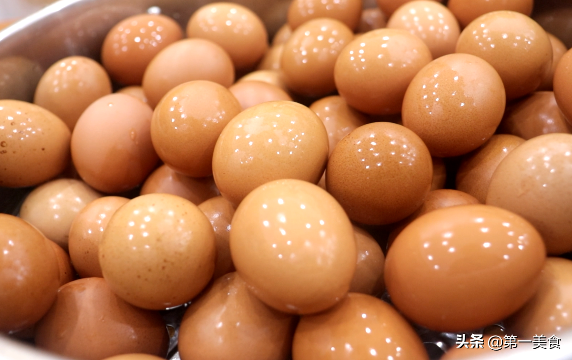 图片[1]-腌咸鸡蛋正确配料比例 易保存 出油多还不太咸-起舞食谱网