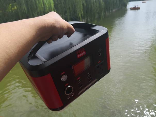 自驾旅途不在与冰冷相伴-卡旺达户外电源试用