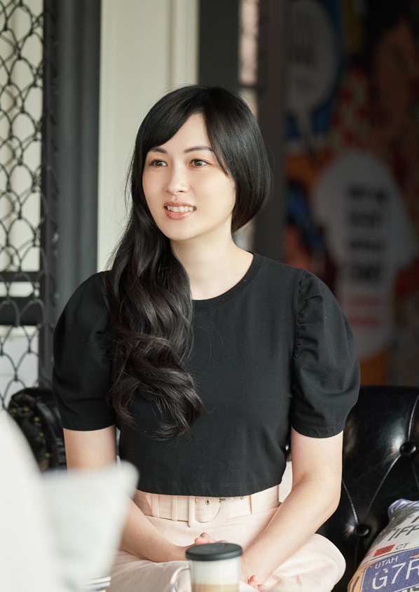 吴尊的妻子真是越来越好看，不仅颜值让人“上瘾”，气质更是卓越