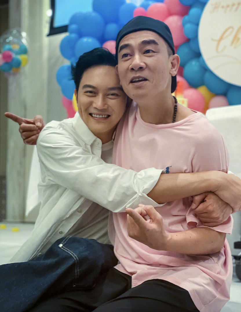 袁咏仪因张智霖生日抱陈小春吃醋，应采儿给两人p图换脸无违和感