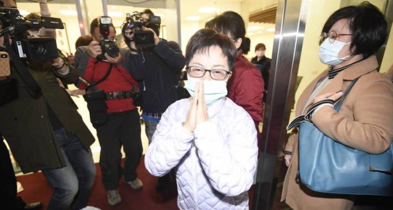 馬英九辦公室前主任入獄前痛哭：冤枉呀！ 我不服，將提�非常上訴�