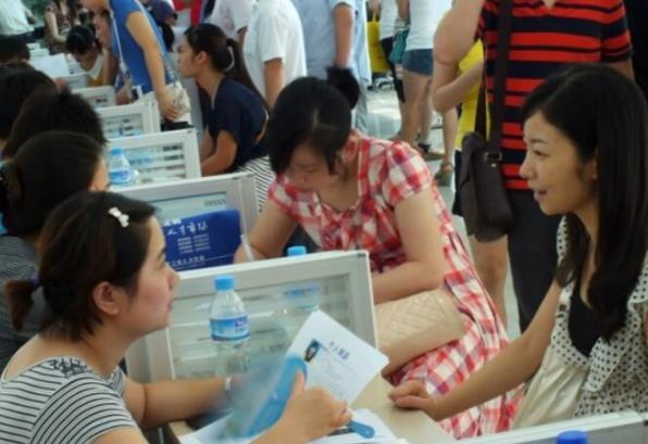 “715无休制度”被提出，网友：“996制度”都快要熬不下去了