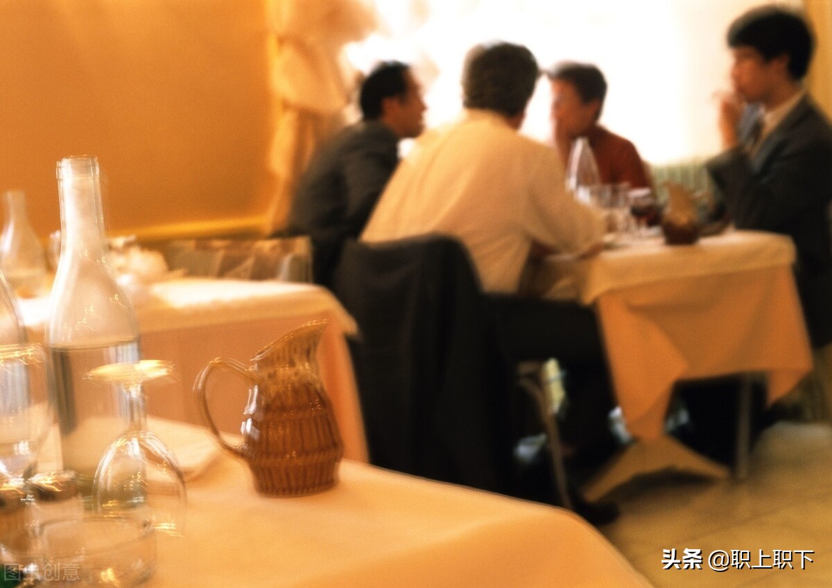 每年11萬人死于飲酒，可職場酒文化依然盛行，揭秘領導的七種心態