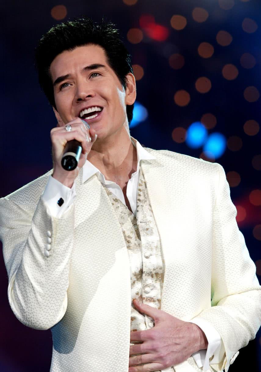 至今未婚的10位港台大龄男星，各有各的苦衷，最大66岁，最小39岁
