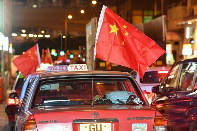 1997年亚洲金融危机，香港为什么没有被打垮？因为它属于中国