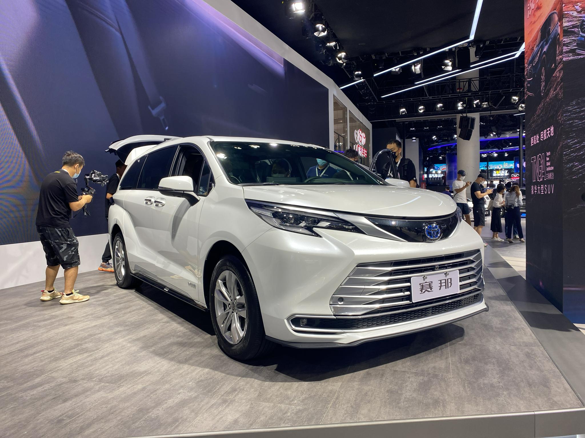 聚焦成都车展MPV：因为有了它 从此忘了GL8 不再幻想埃尔法