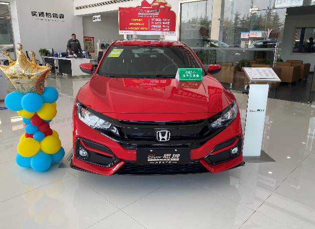 本田思域颜值高，1.5T爆177马力动力强悍，高性能买菜车