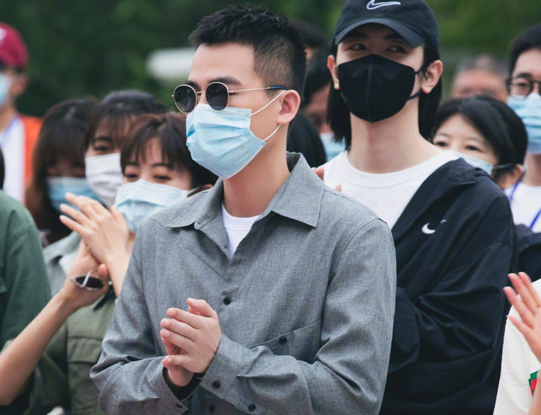 《陌生的恋人》官宣开机，宋茜饰演小提琴家，