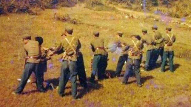 中国大案纪实：90年代变态恶魔残杀42人，血色地窖中尸体层层叠叠