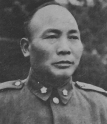 前有黄河，后有追兵，周恩来万分焦急，毛泽东却淡定说道：拿烟来