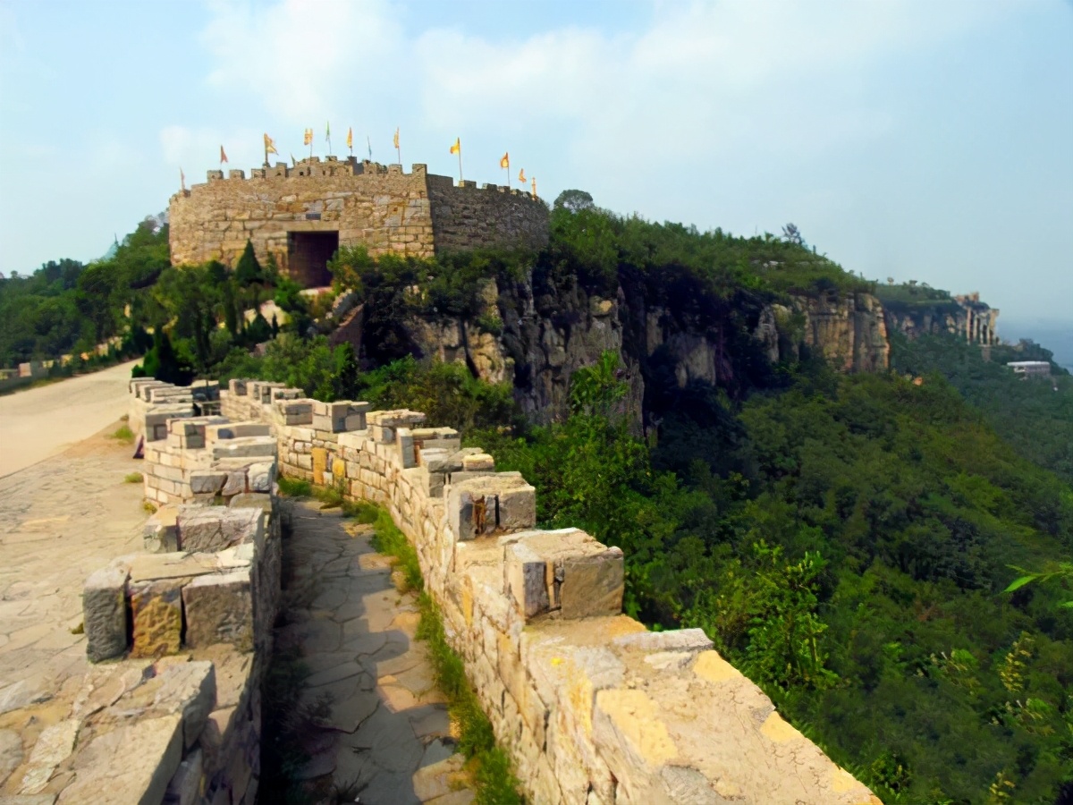 山东旅游：沂蒙山天上王城探秘（图）