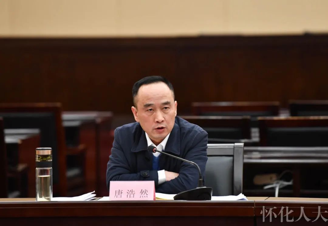 市人大常委会举行贯彻实施《中华人民共和国长江保护法》座谈会
