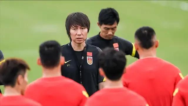 国家队凌晨两点首战袋鼠是战而胜之还是功亏一篑？全取3分有没有