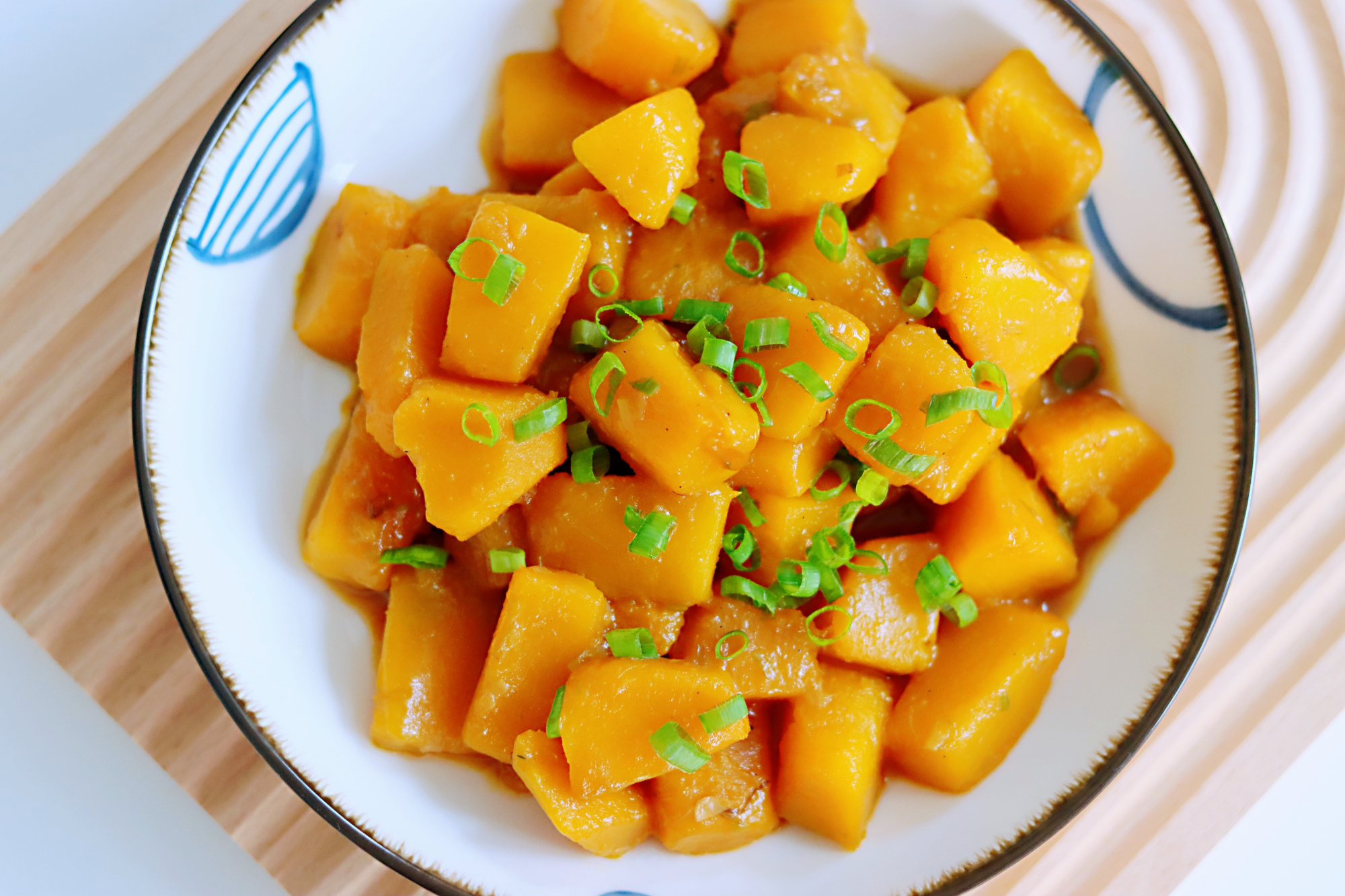 天热要多吃它，维C含量极高且富含锌，营养美味，常吃顺利过夏天