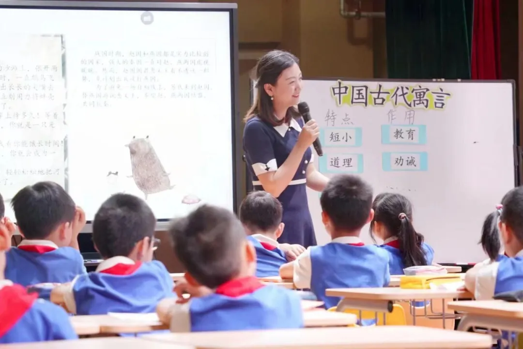 双流区实验小学外国语学校阅读人,行走在灿烂阳光下(二)