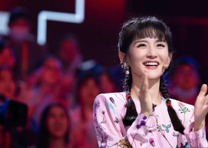 沈腾新综艺节目来袭，却被网友们喷成筛子，德云社弟子苦苦撑场