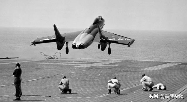 海鹰比翼齐浪飞，从FH-1到“恶魔”，美国海航早期舰载机发展之路