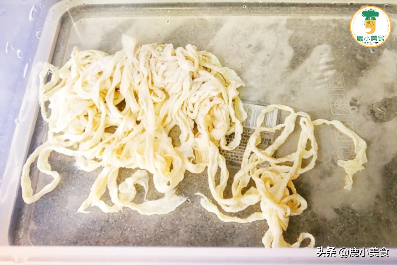 豬肉便宜時，做烤腸太划算了！ 做法簡單，皮脆肉嫩爽口，先收藏了