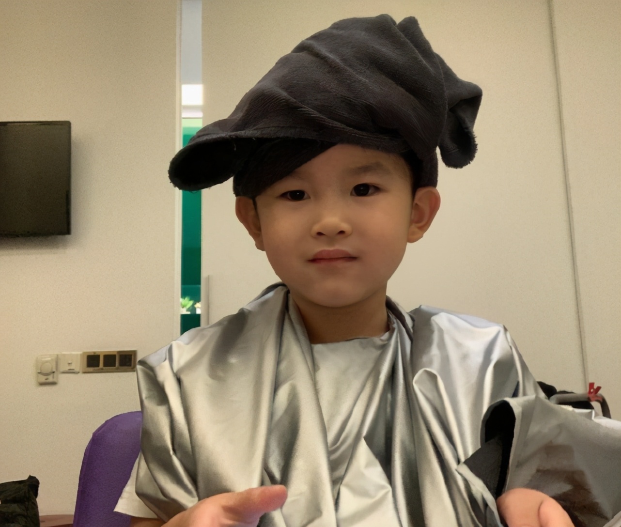 範文芳曬兒子，Zed造型別緻可愛，身高優越才6歲就長到130