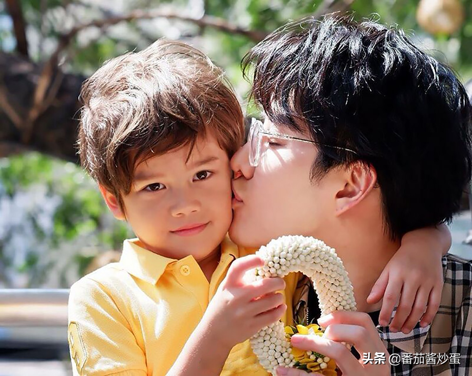 梦见儿子的前女友来找儿子梦到儿子的前女友来家里 自媒体热点