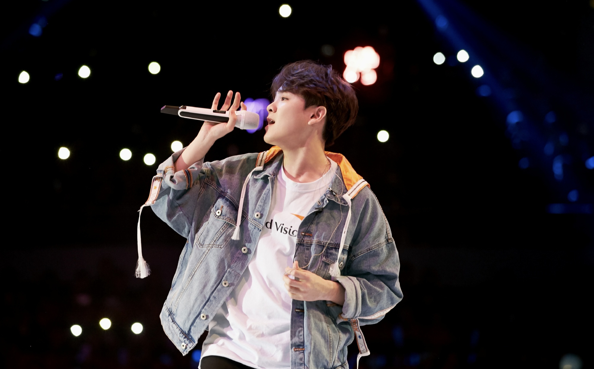 尤长靖：歌迷捧在手心的主唱大人，真的有丁太