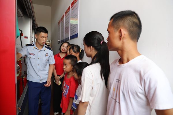 「我为群众办实事」于都消防举行消防站开放日活动