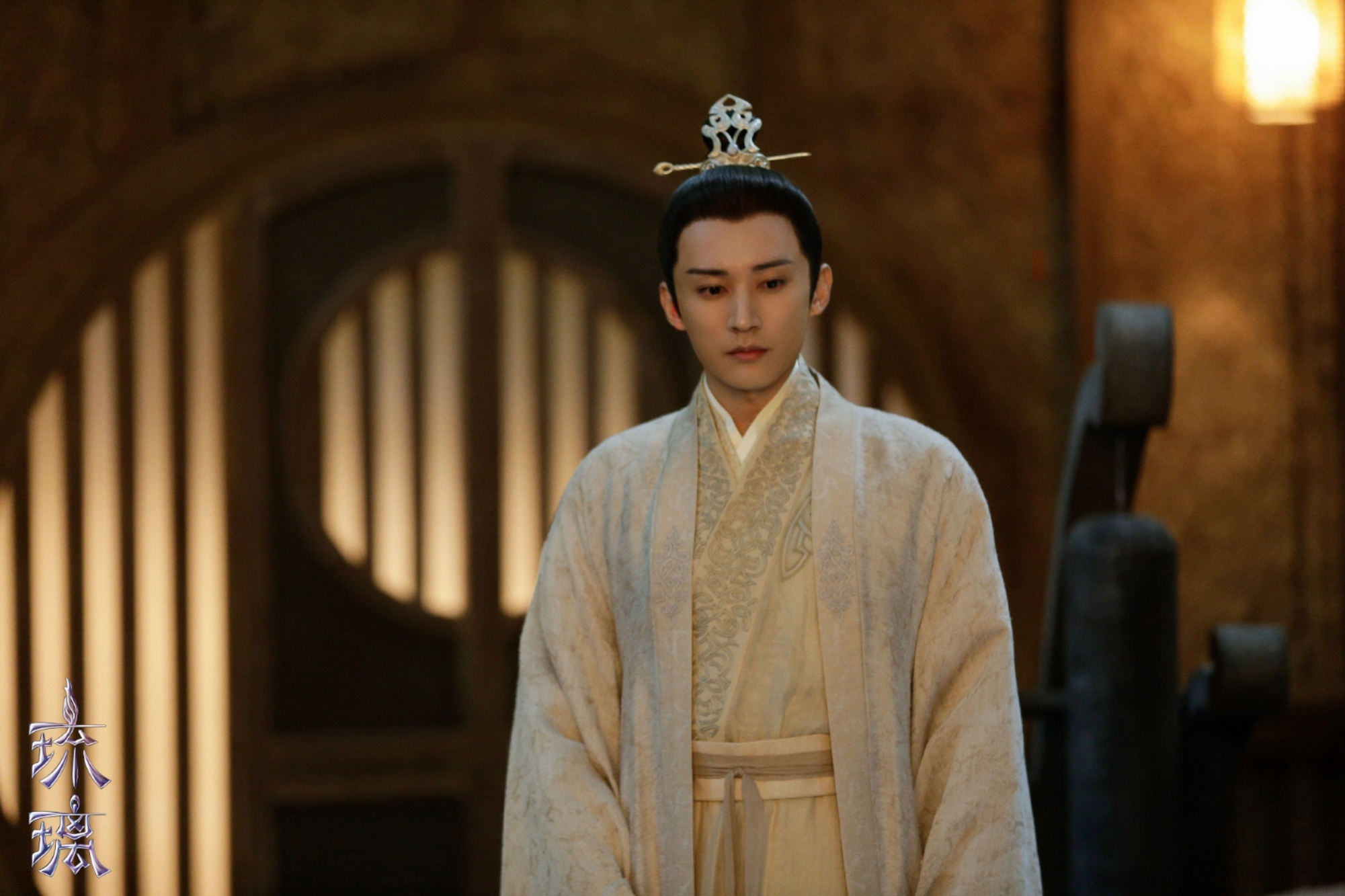 中的|聊一聊《琉璃》中的穿帮剧情：禹司凤真身曝光为何亭奴会比白帝先知道真相